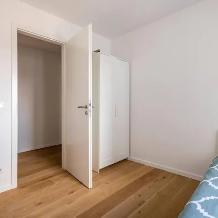 Modern In Central Apartment *