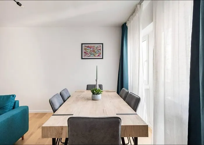 Modern In Central * Berlino