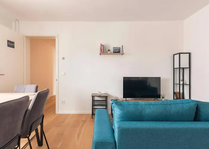 Modern In Central Apartman